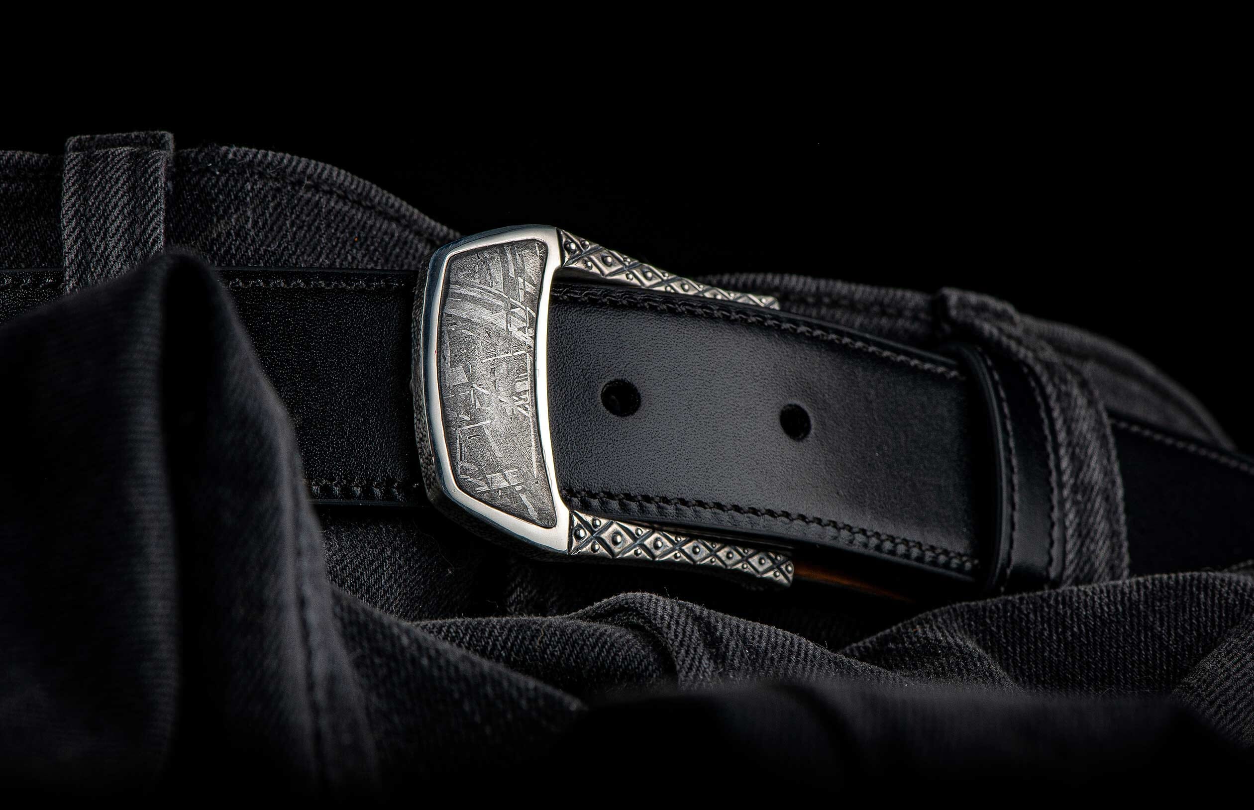 Buckle 3 - Meteorite - Image 4