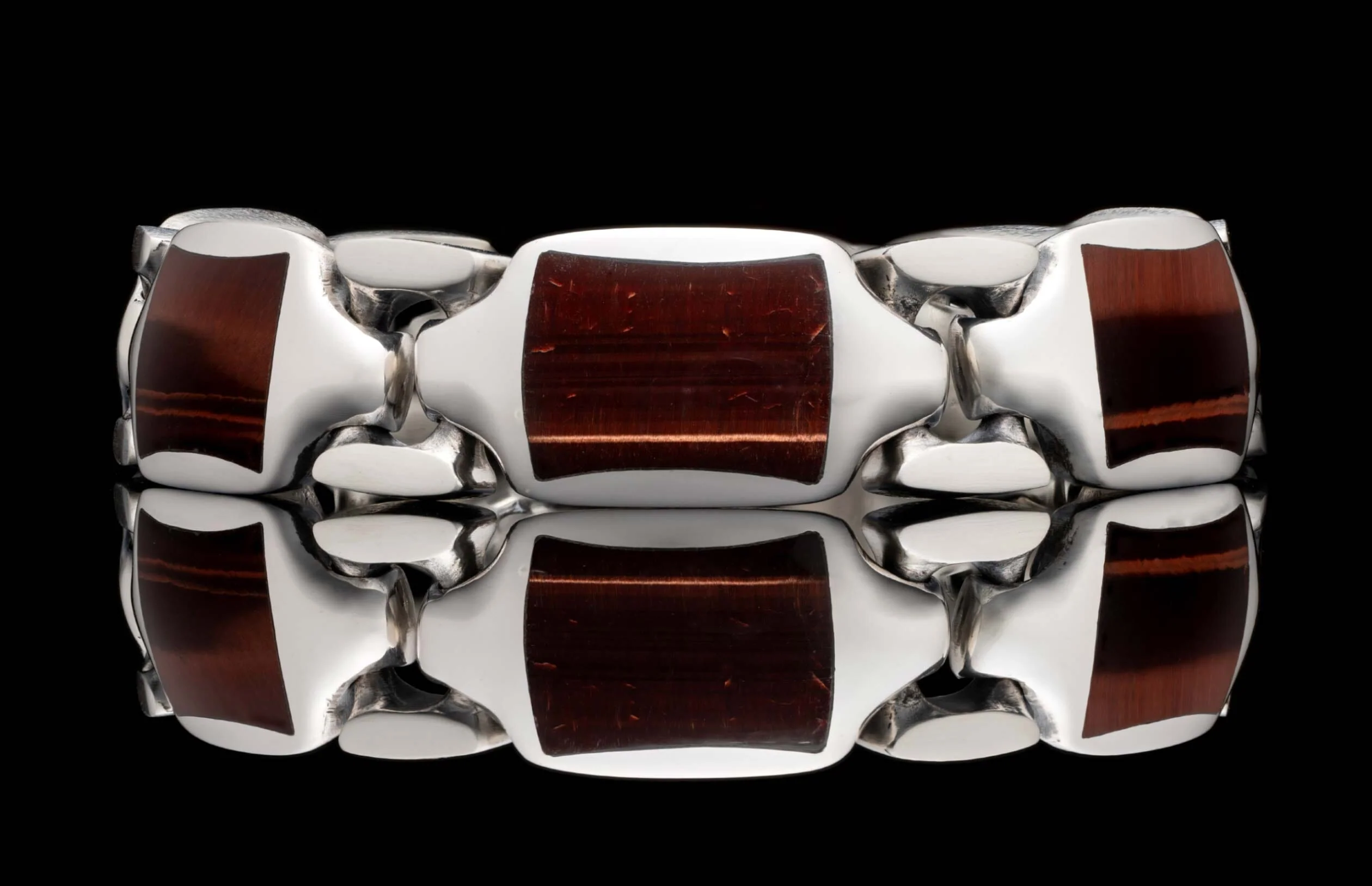 Red Tiger Eye Retro - Image 3