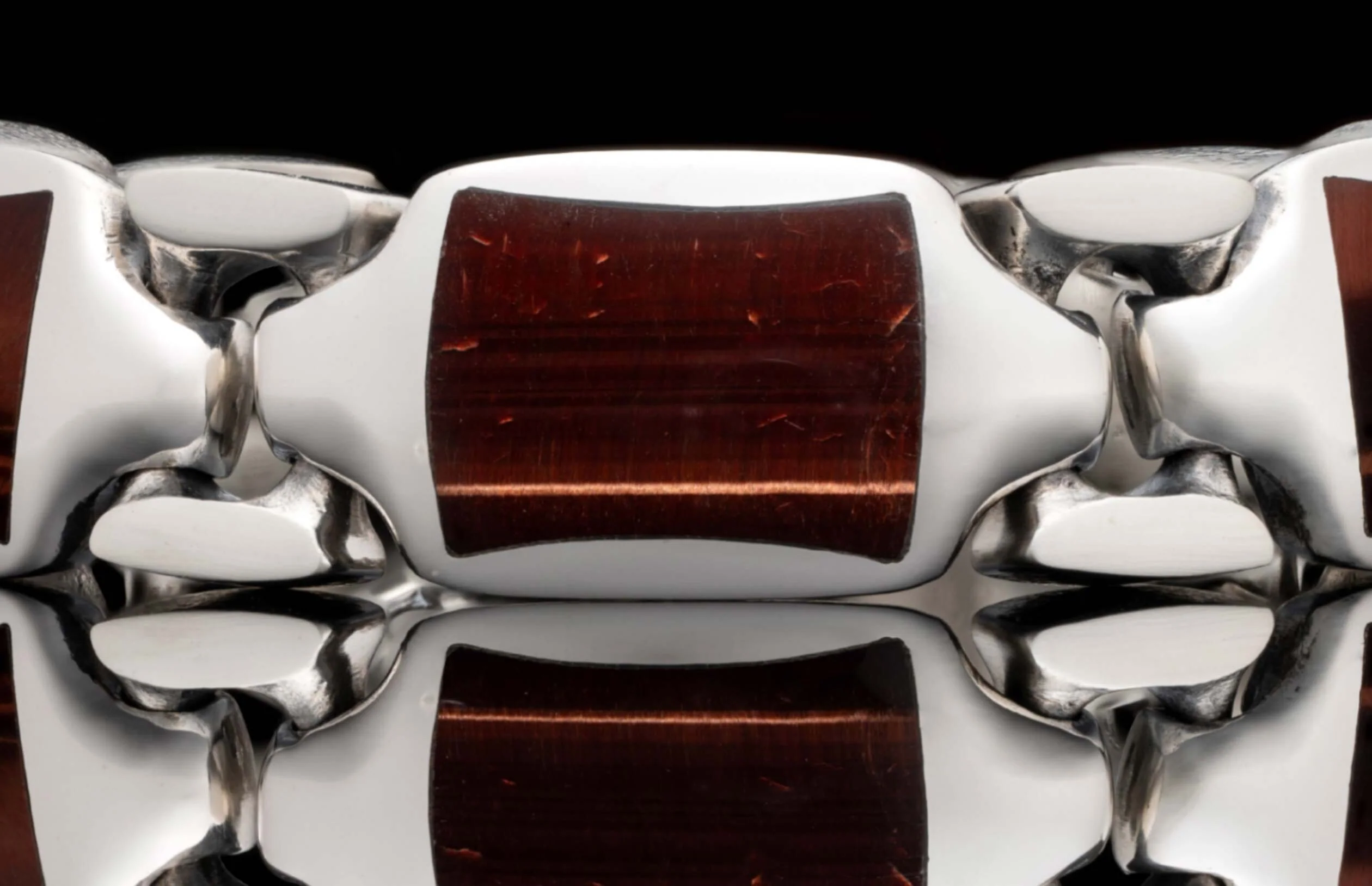 Red Tiger Eye Retro - Image 5