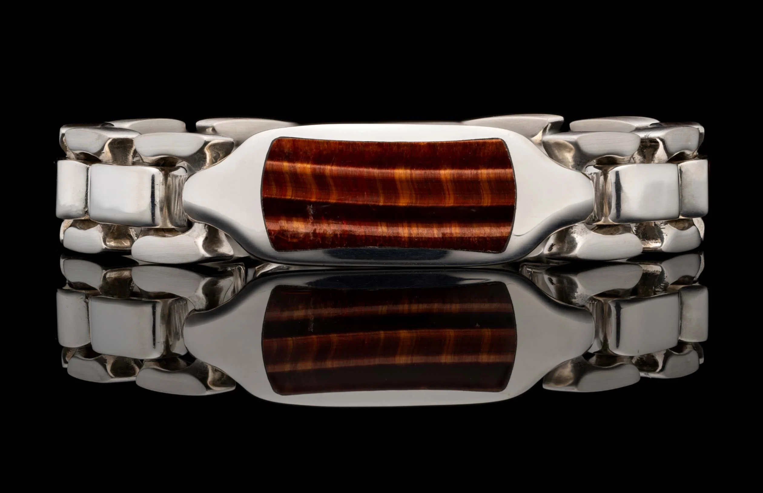 Red Tiger Eye Identity - Image 3