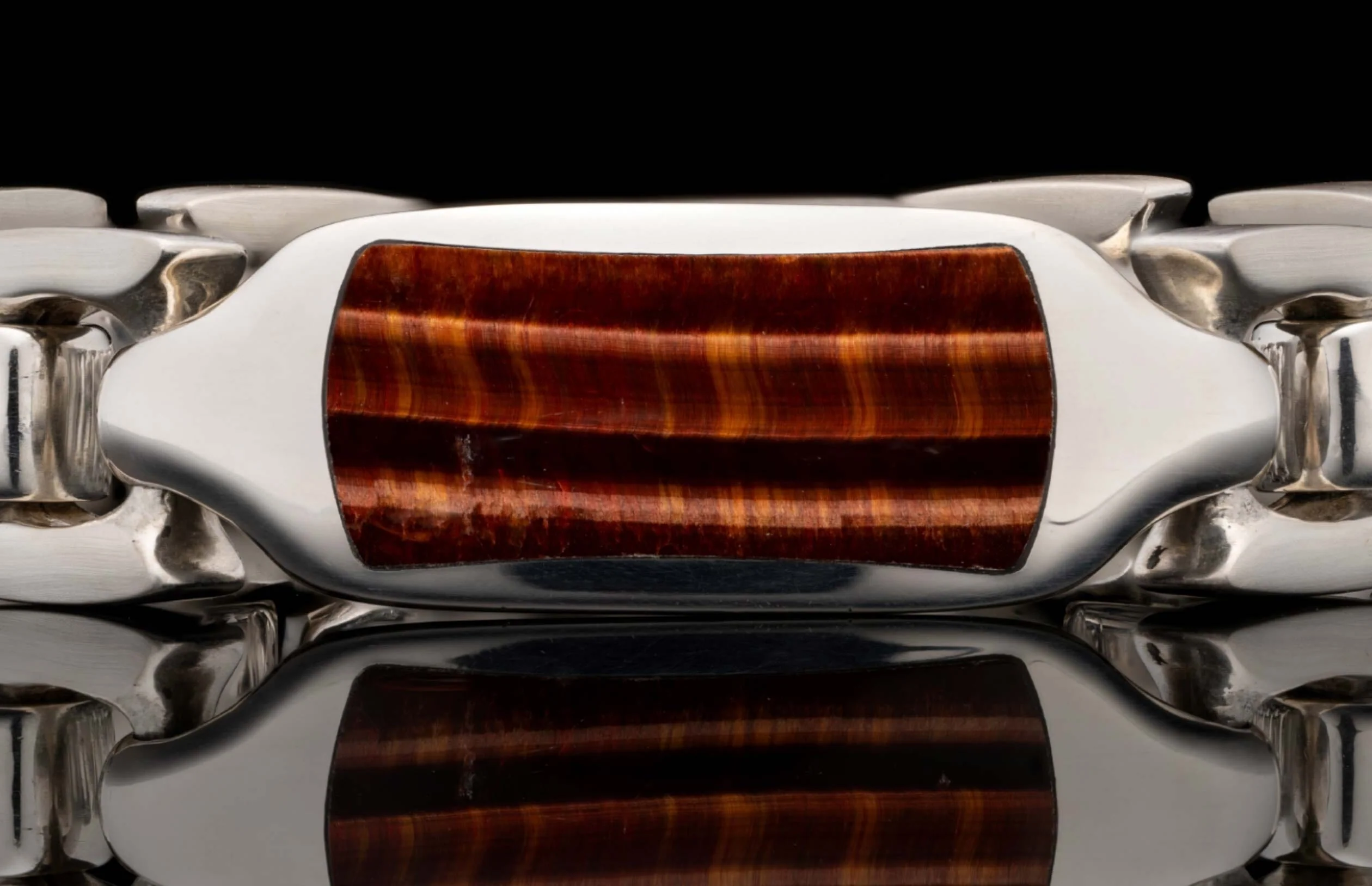 Red Tiger Eye Identity - Image 5