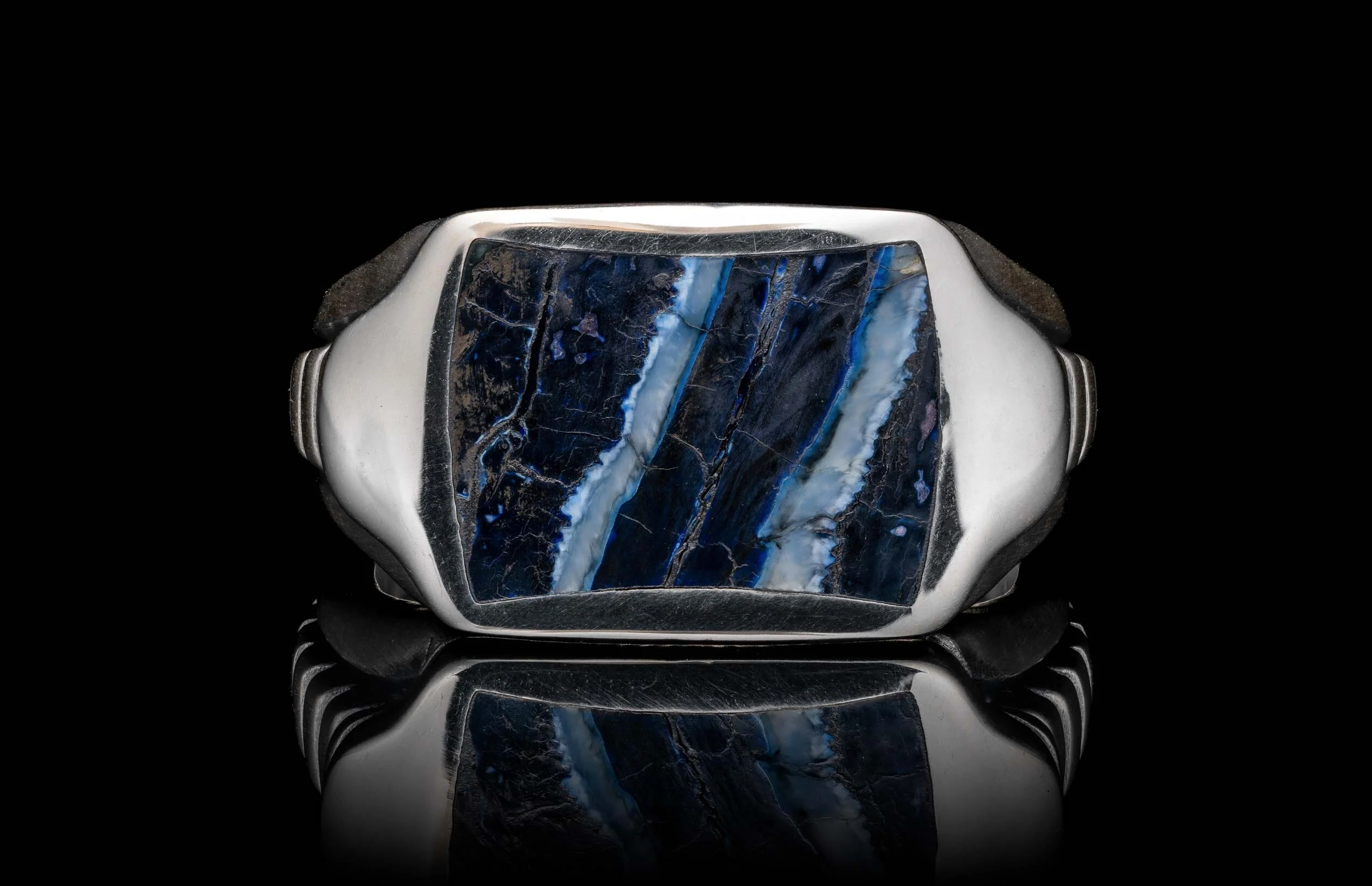 Sleek - Image 245